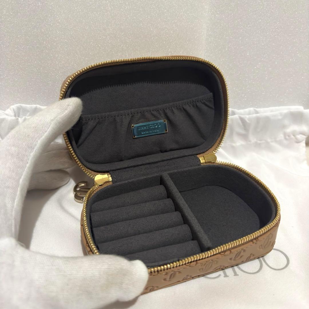 【未使用 】JIMMY CHOO ジュエリーケース ロゴ型押し ポーチ 小物入れ