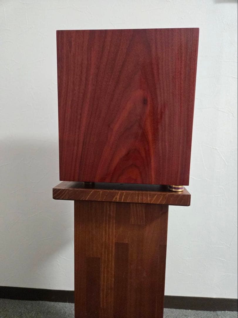 B &W CM1S2 特注スタンド•インシュレーター付き