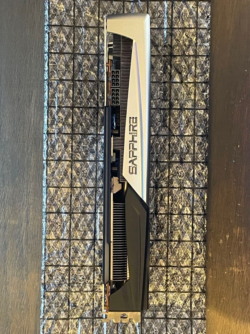 Sapphire NITRO+ Radeon RX 5700 XT おまけ付き