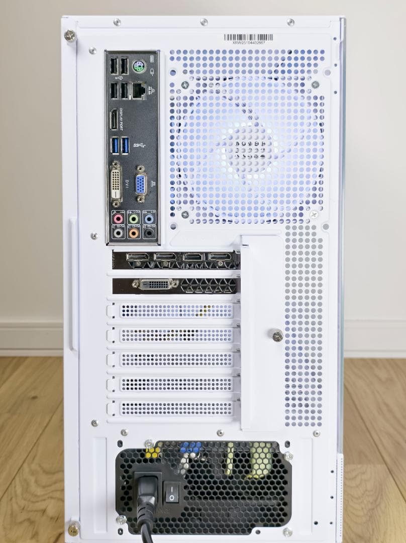 白ゲーミングPC i7-4770/GTX1060/SSD480GB