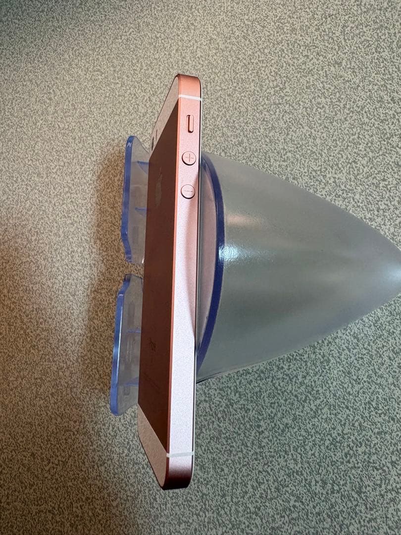 iPhone5cイ16GB、SEロ16GBセット