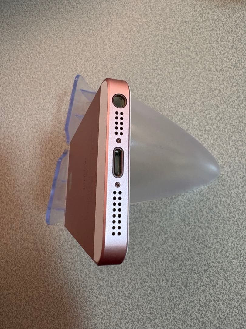 iPhone5cイ16GB、SEロ16GBセット