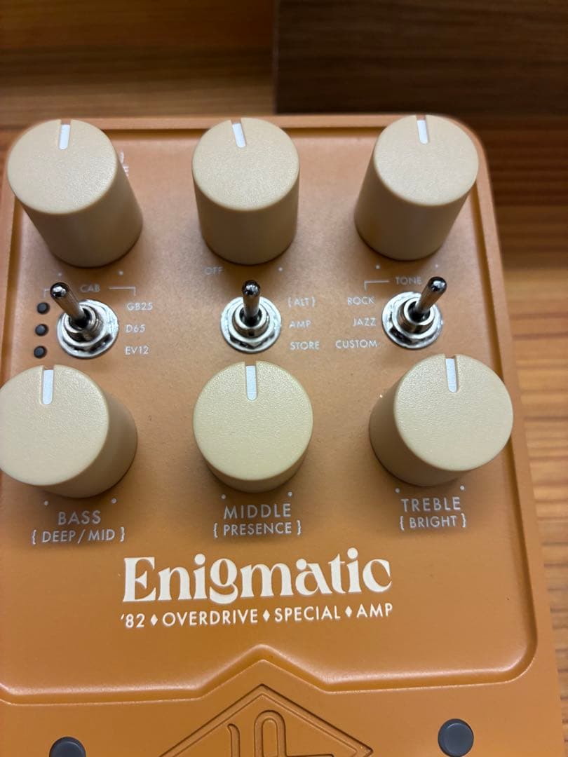 【美品・リセット済】Universal Audio Enigmatic '82