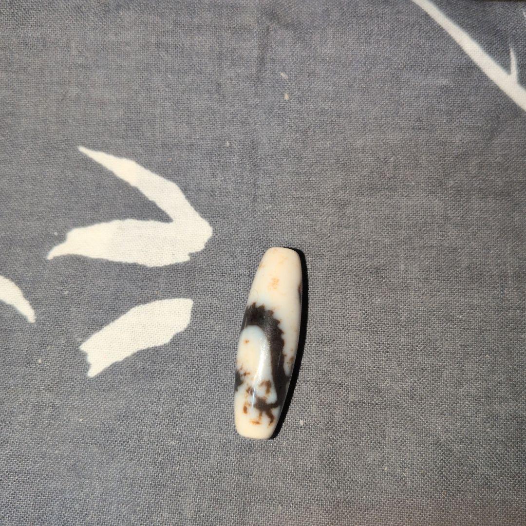 超希少高級　至純　白地　黒皇帝龍天珠 至純　白龍天珠　セット売り