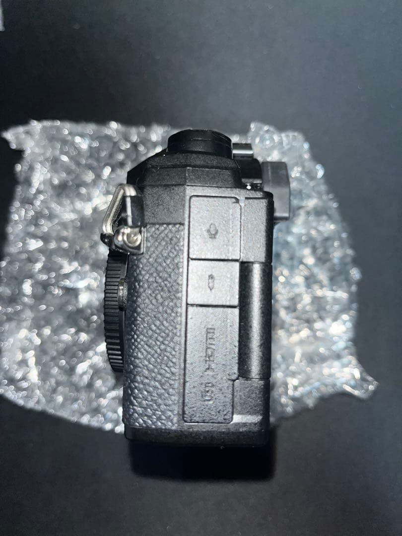 最終値下げOM SYSTEM OM-5 ミラーレスカメラ 本体