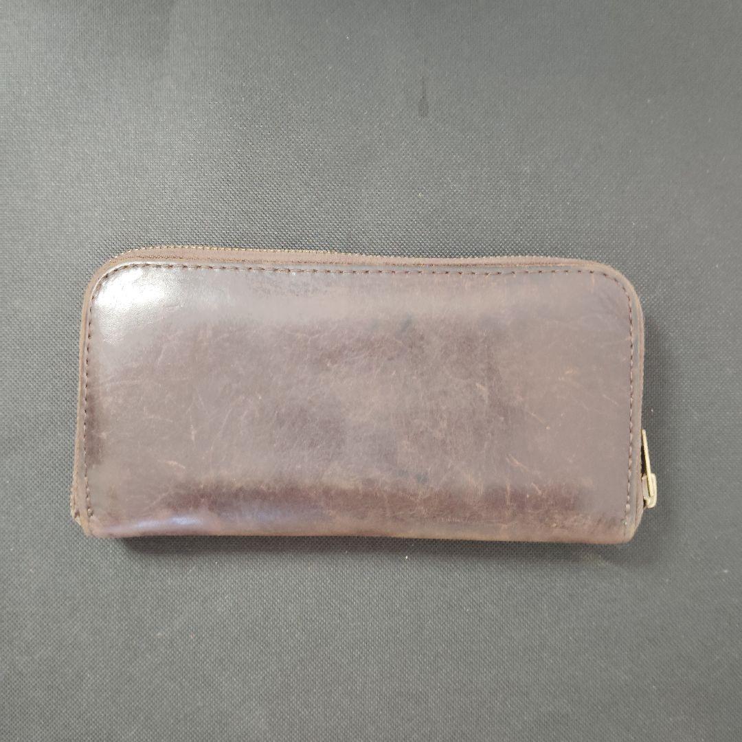 HTC　スターバースト スタッズ ウォレット　ラウンド ファスナー