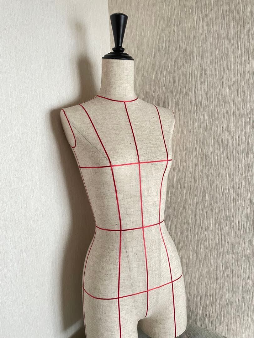 女性用　洋裁用裁断ボディ5号　キイヤ　風