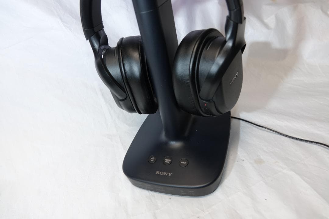 SONY ワイヤレスヘッドホン　TMR-L600 WH-L600R