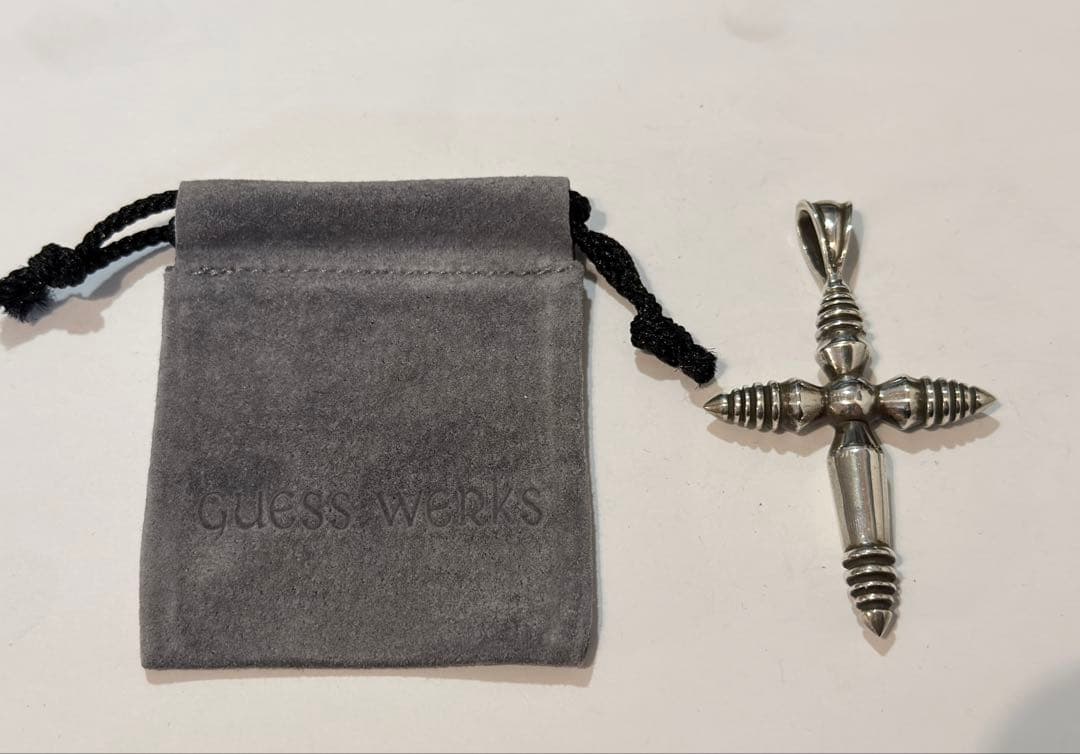 STANLEY GUESS スタンリーゲス ミディアム クロス ペンダント生前