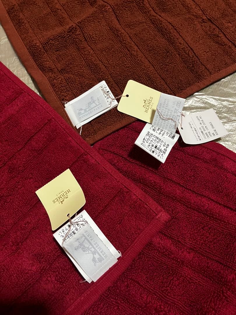 未使用下げ札付きエルメスフェイスタオル1枚と タオルハンカチ2枚　エルメスタオル