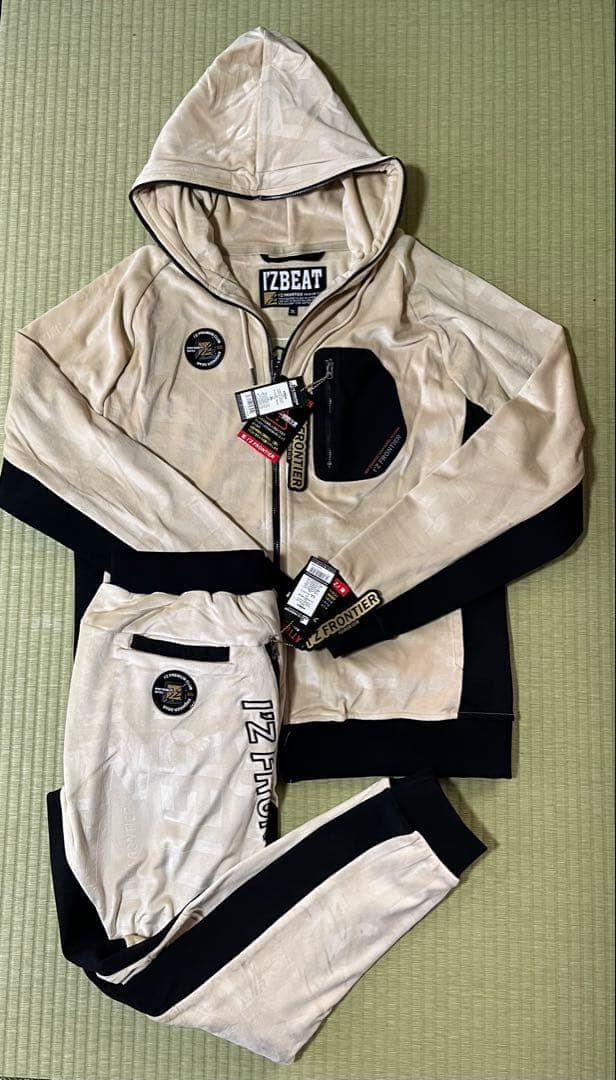 最後の１点　新品未使用　アイズフロンティア　9968　9963　ベロア　ベージュ