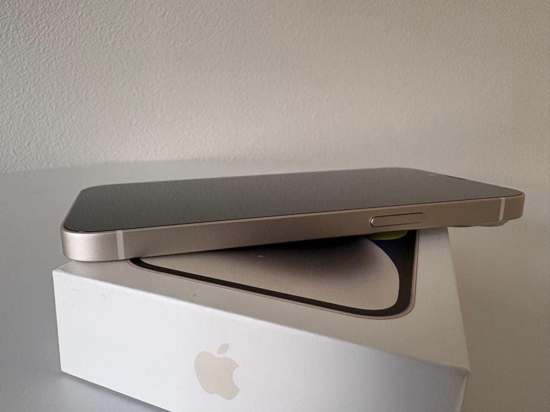 【新品】iPhone14 256GB スターライト SIMフリー