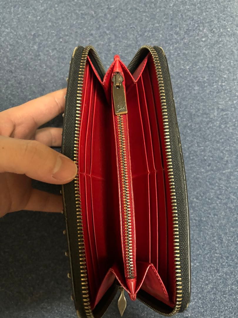 クリスチャンルブタン　長財布　Liela @断捨離　