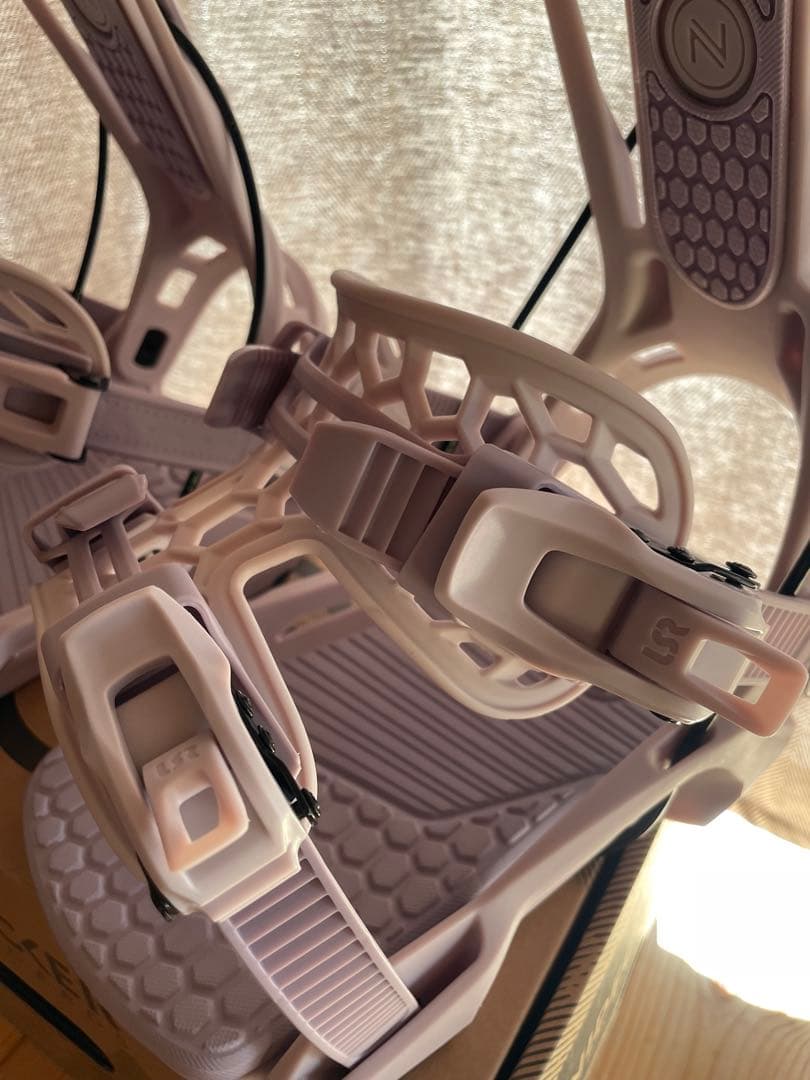 ナイデッカー　フェニックス　24-25モデル