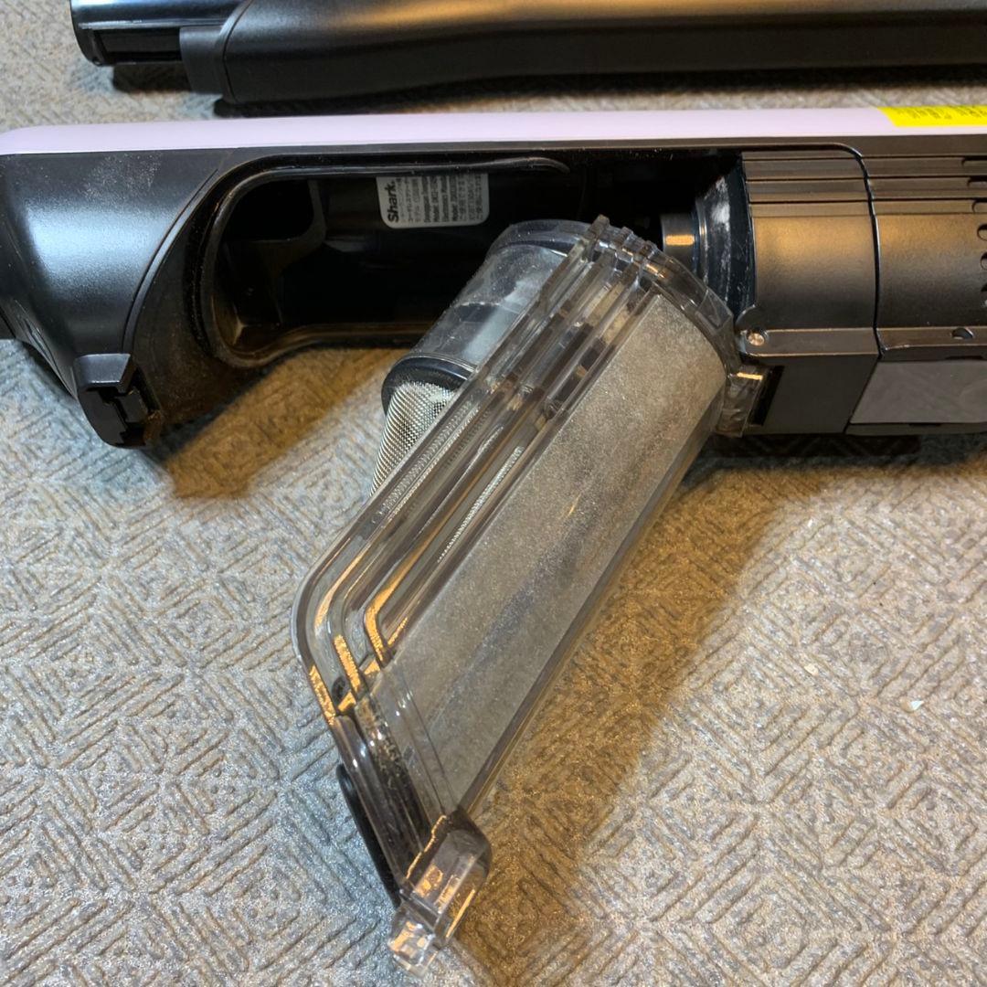 I072 Shark CS300JWH コードレスクリーナー 掃除機