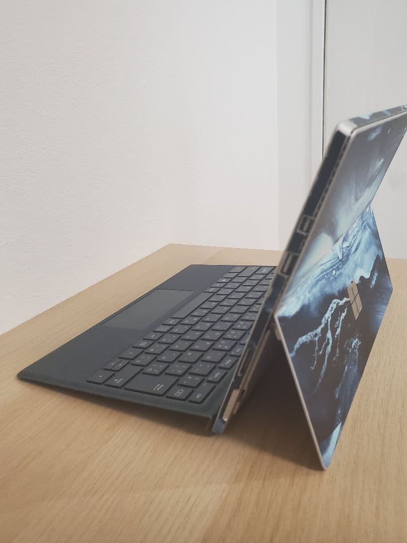 Surface Pro4 [Corei7 ／16GB／SSD256GB]