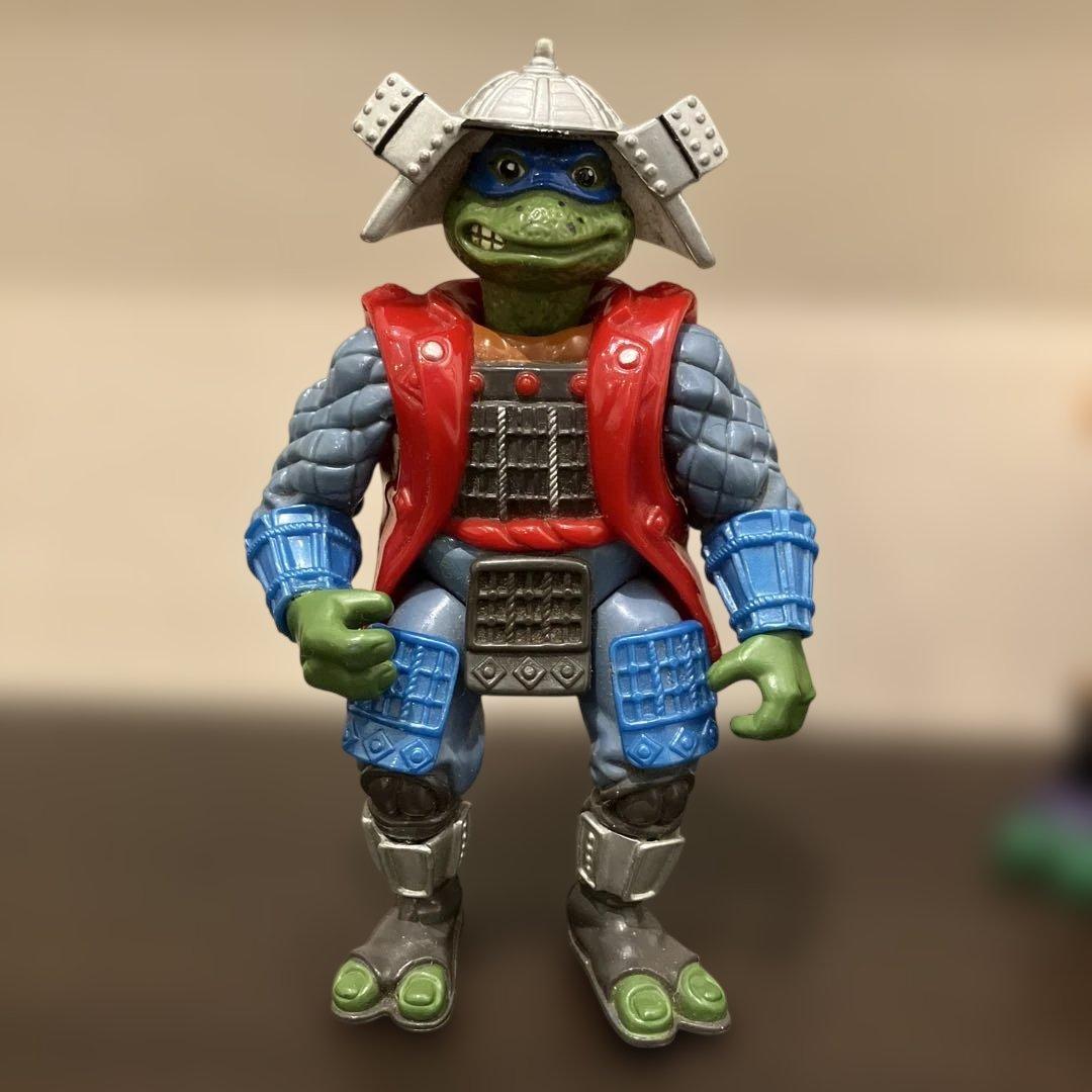 タートルズ フィギュア　サムライ　キックボクシング　ピザ　ミケランジェロ　可動式
