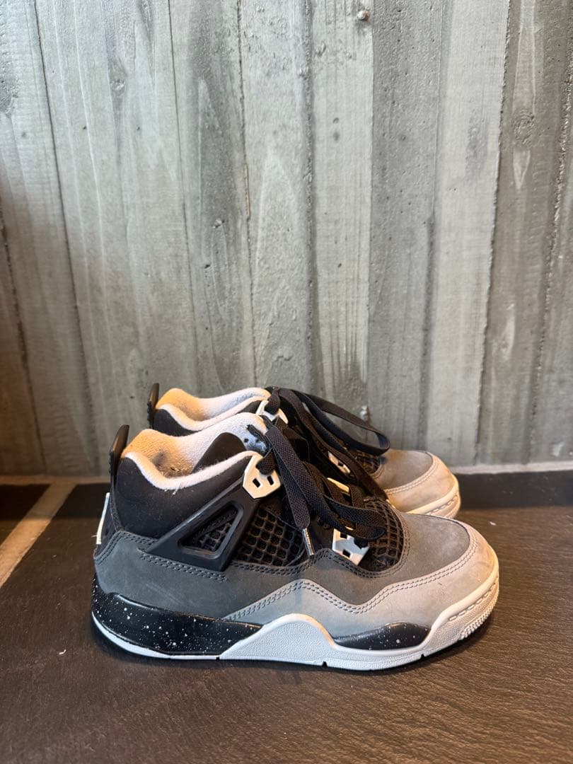 Air Jordan 4 &5 グレー/ブラック スニーカー 3足セット