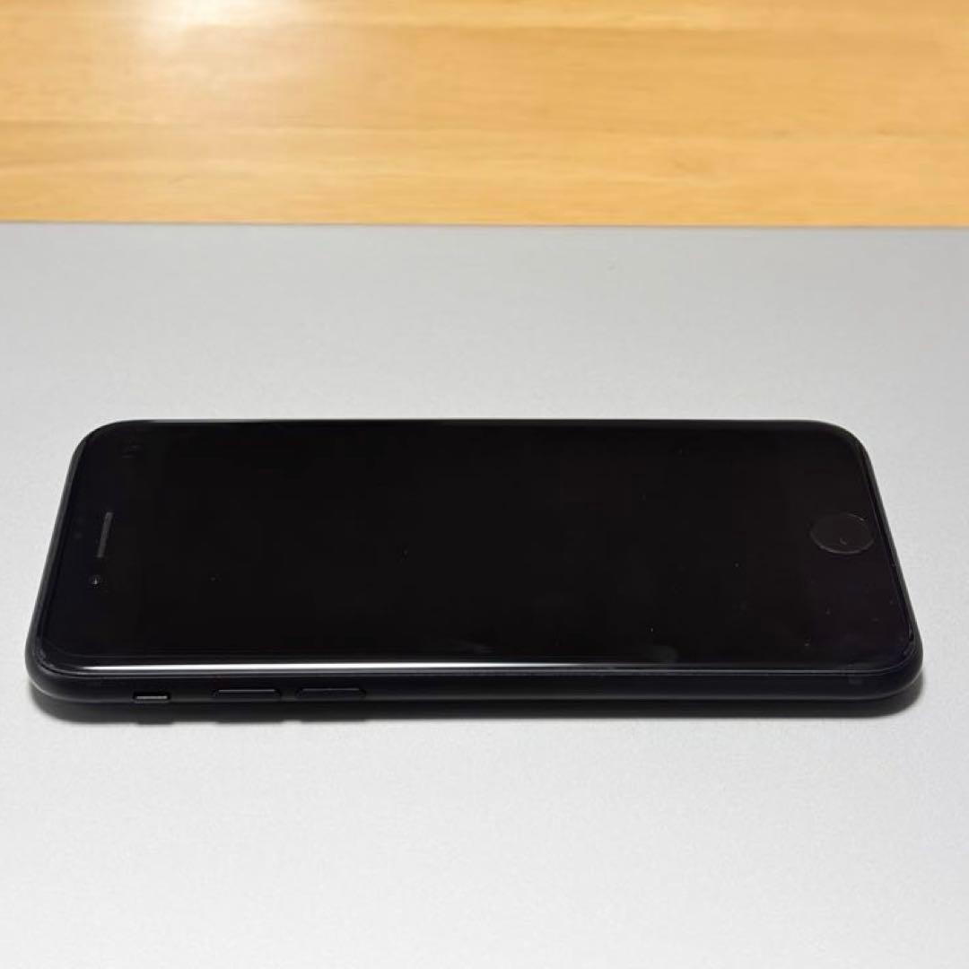 Apple iPhone SE3 ブラック