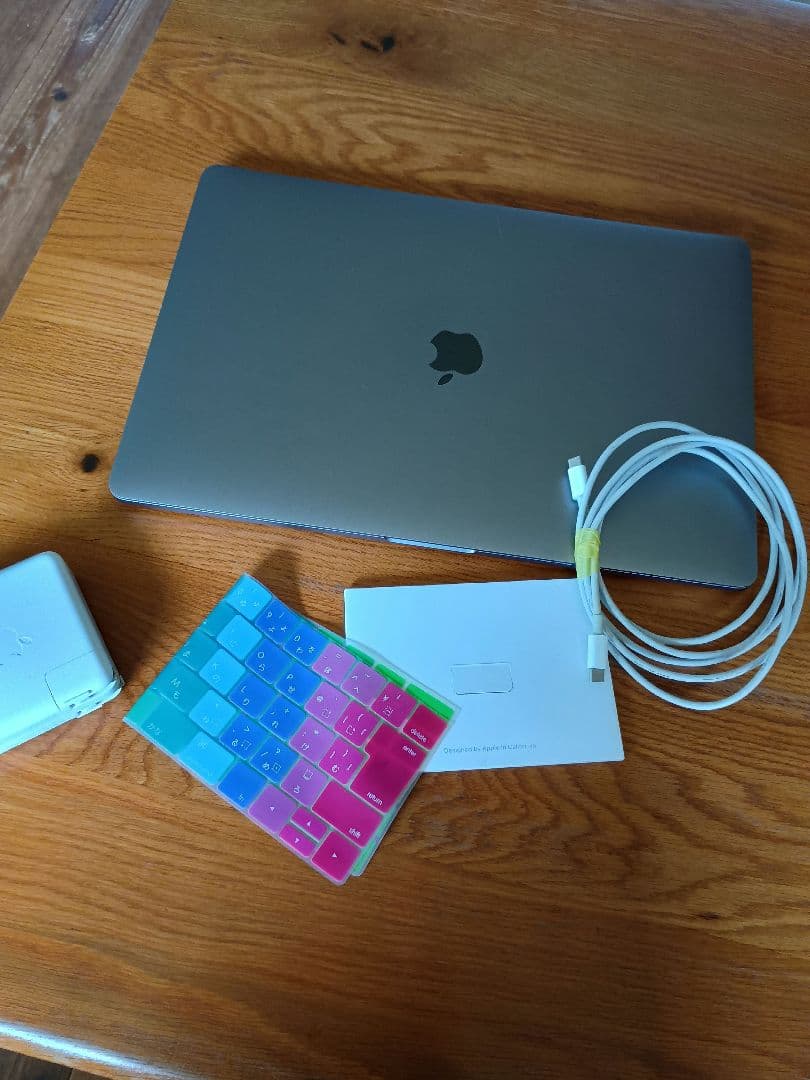 Apple MacBookpro　2016 15インチ シルバー ジャンク？