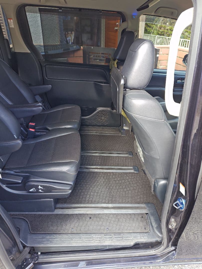 マットつき 80系　ヴォクシー、ノア、エスクァイア　収納　ベッドキット　車中泊