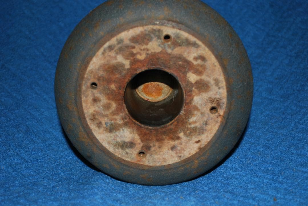 JBL中音用ドライバー2441中古ジャンク品の出品です。