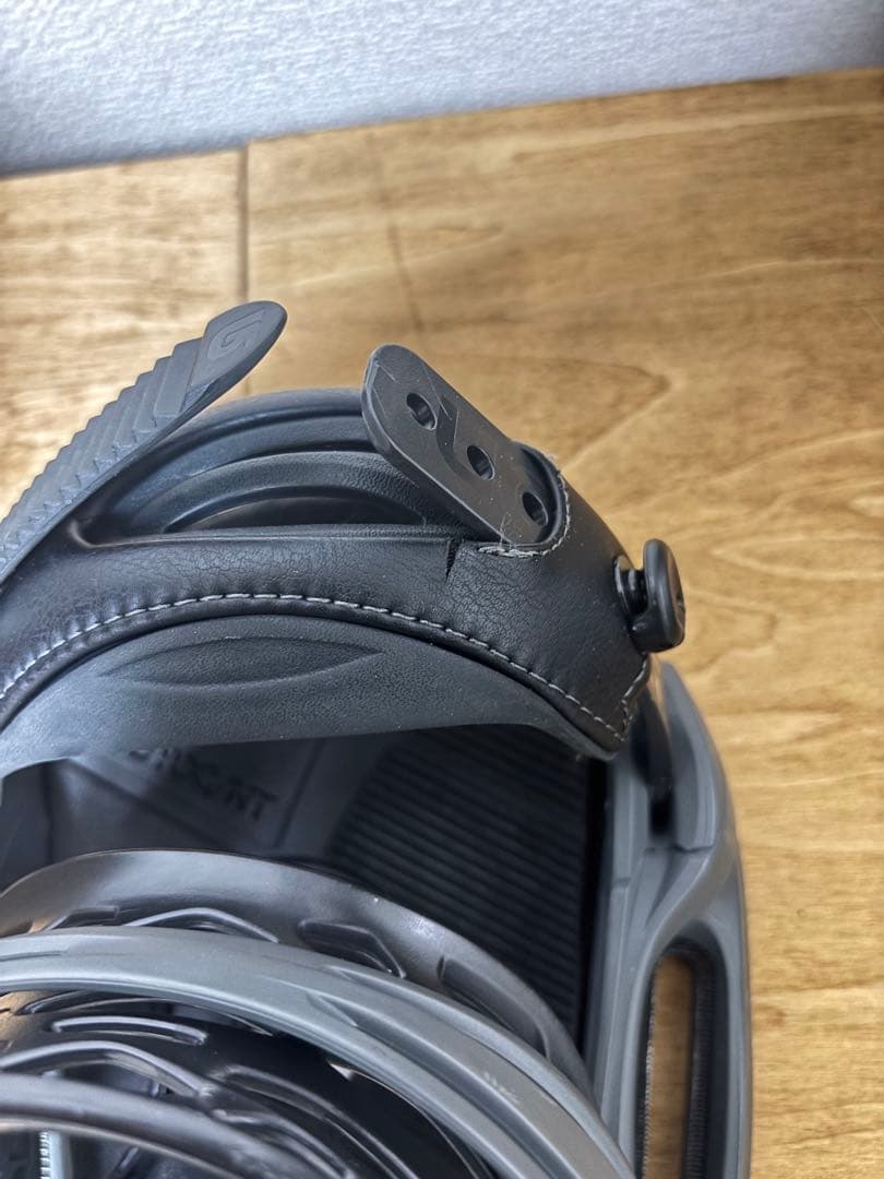 Burton Cartel est Mサイズ