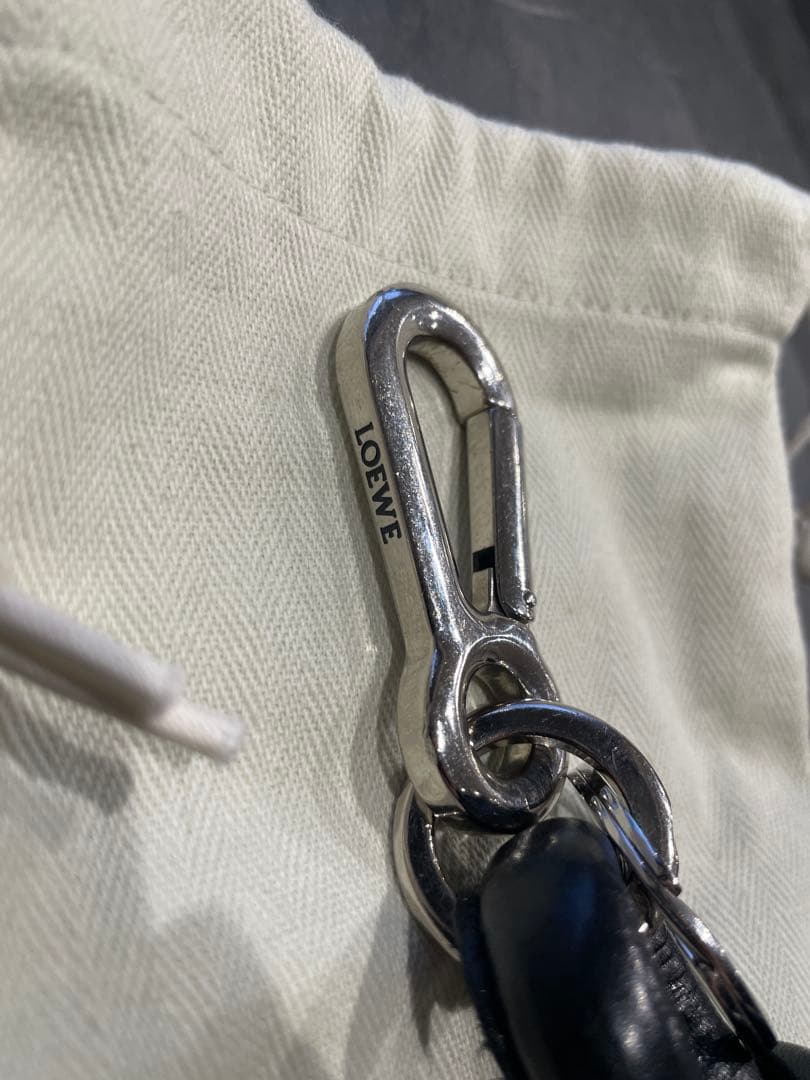 LOEWE ノットキーホルダー　ブラック