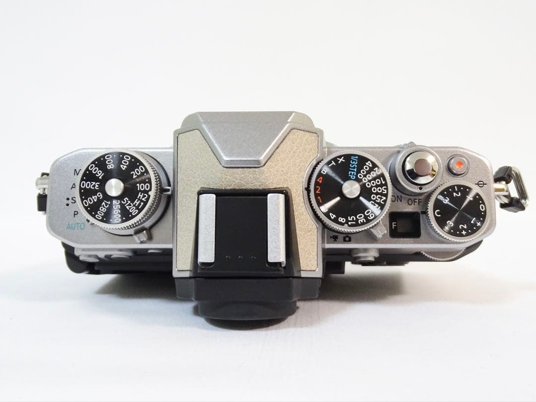 ◆サンドベージュ◆ Nikon Z fc 16-50mm ショット:1,252回