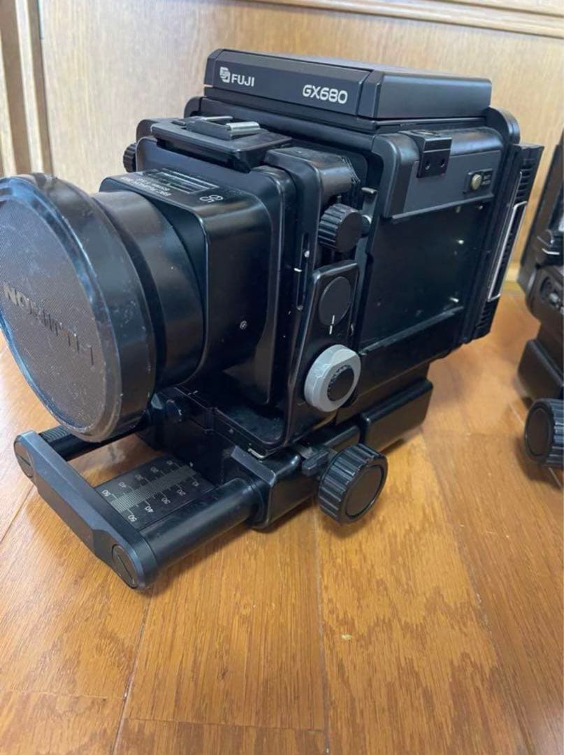 FUJI GX680 Professional 中判カメラ