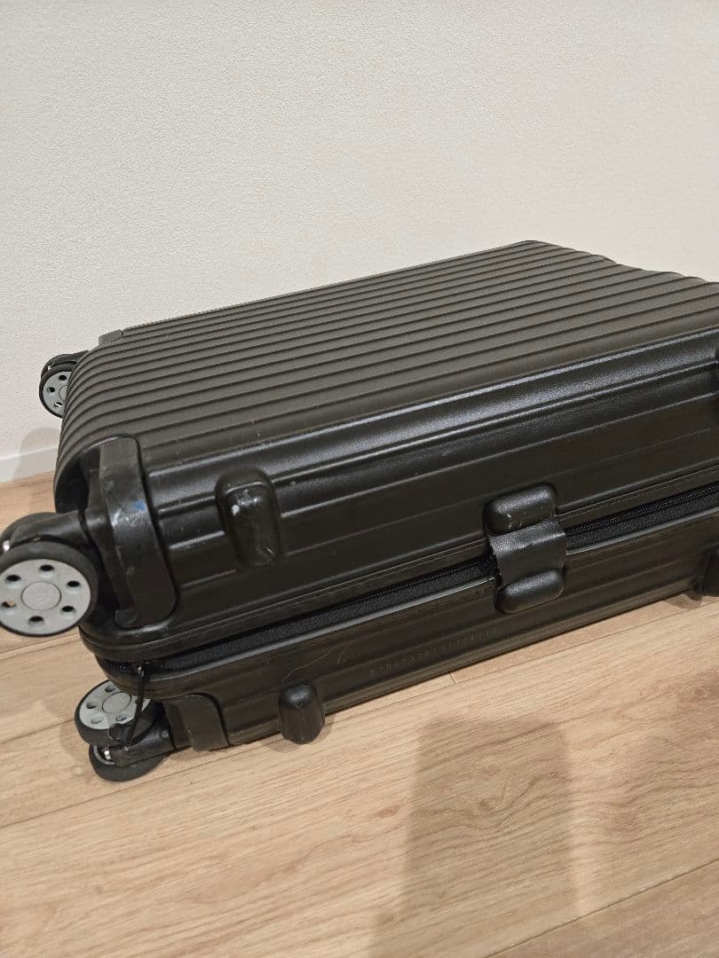 rimowa スーツケース