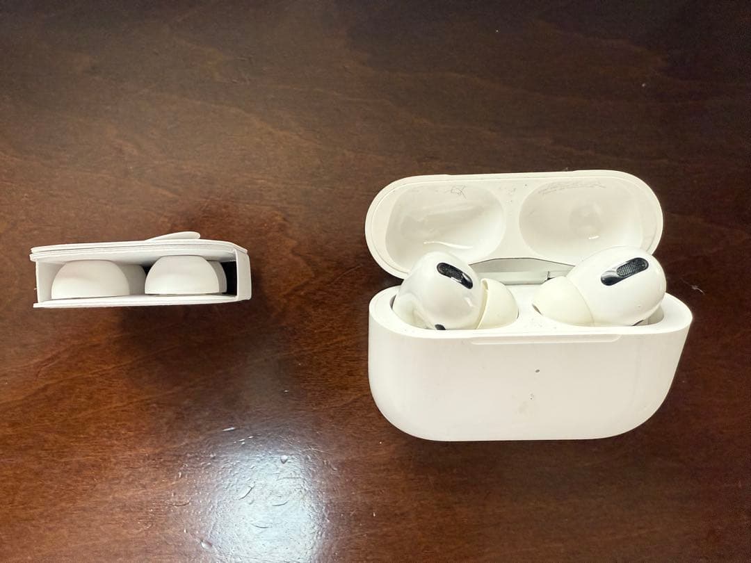 AirPods Pro ホワイト