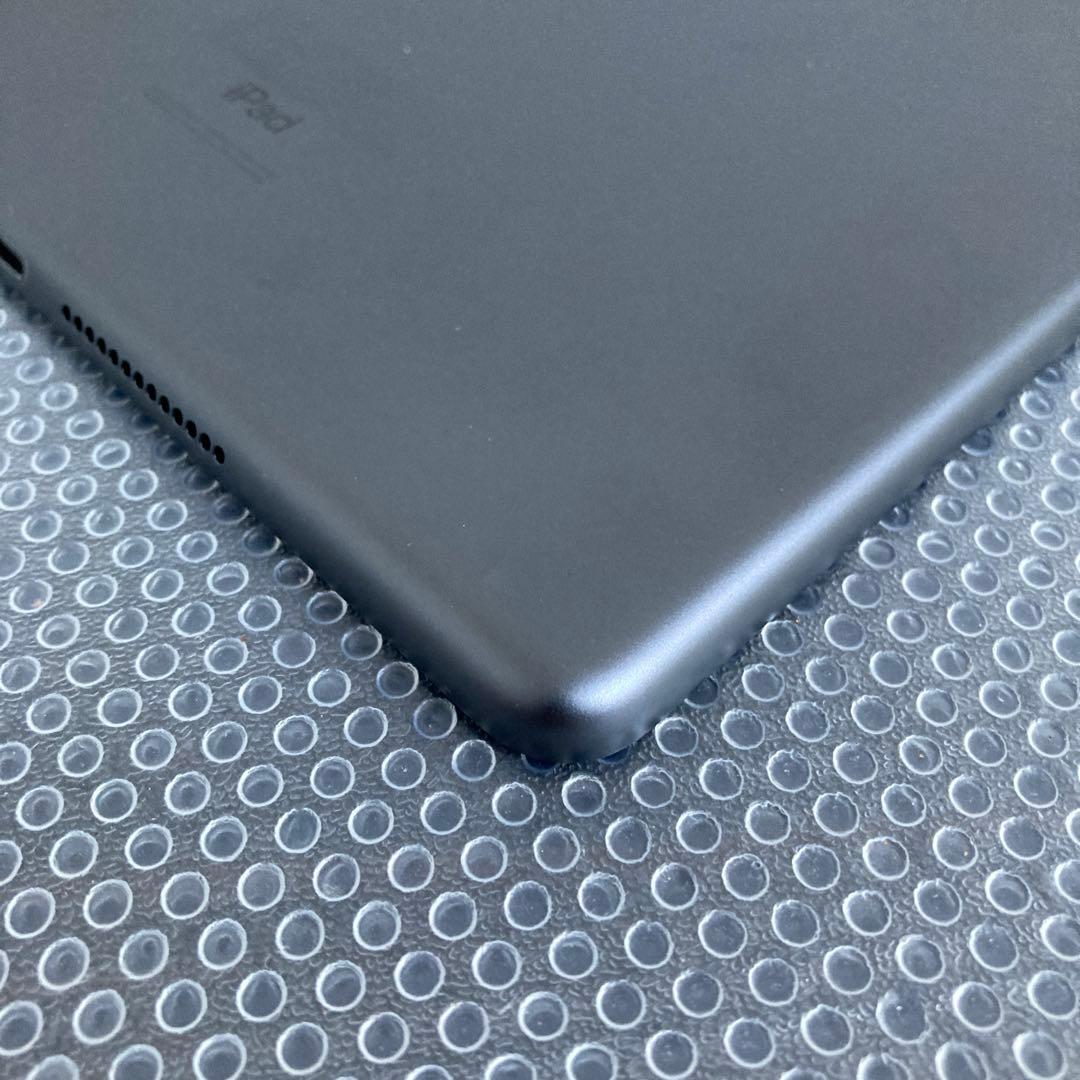 758【早い者勝ち】電池最良好☆iPad8 第8世代 32GB SIMフリー☆