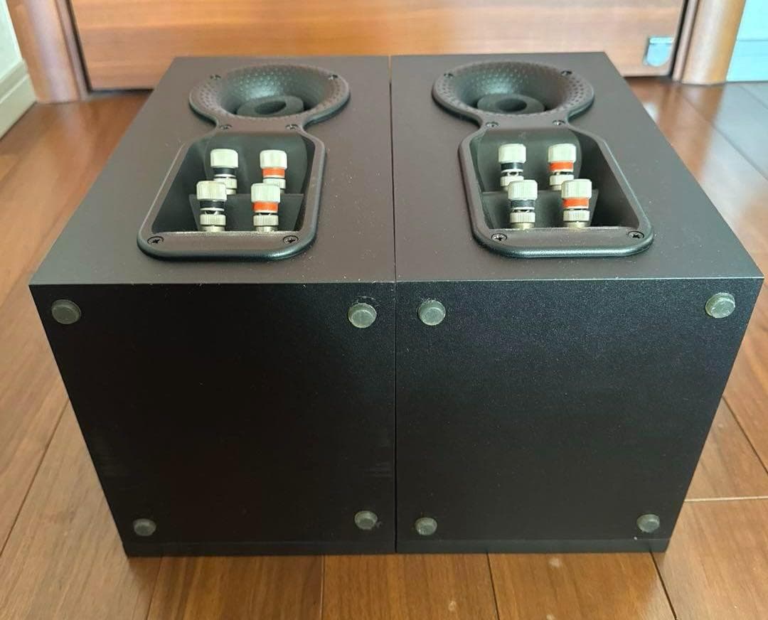 Bowers＆Wilkins ★ スピーカー 607　MB（ブラック）ペア