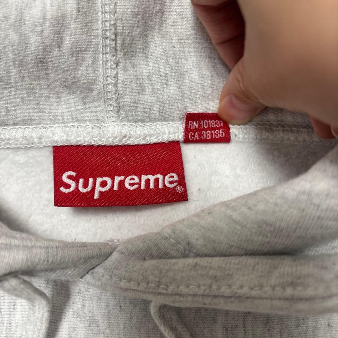 SUPREMEパーカー　カラーコーン　グレー
