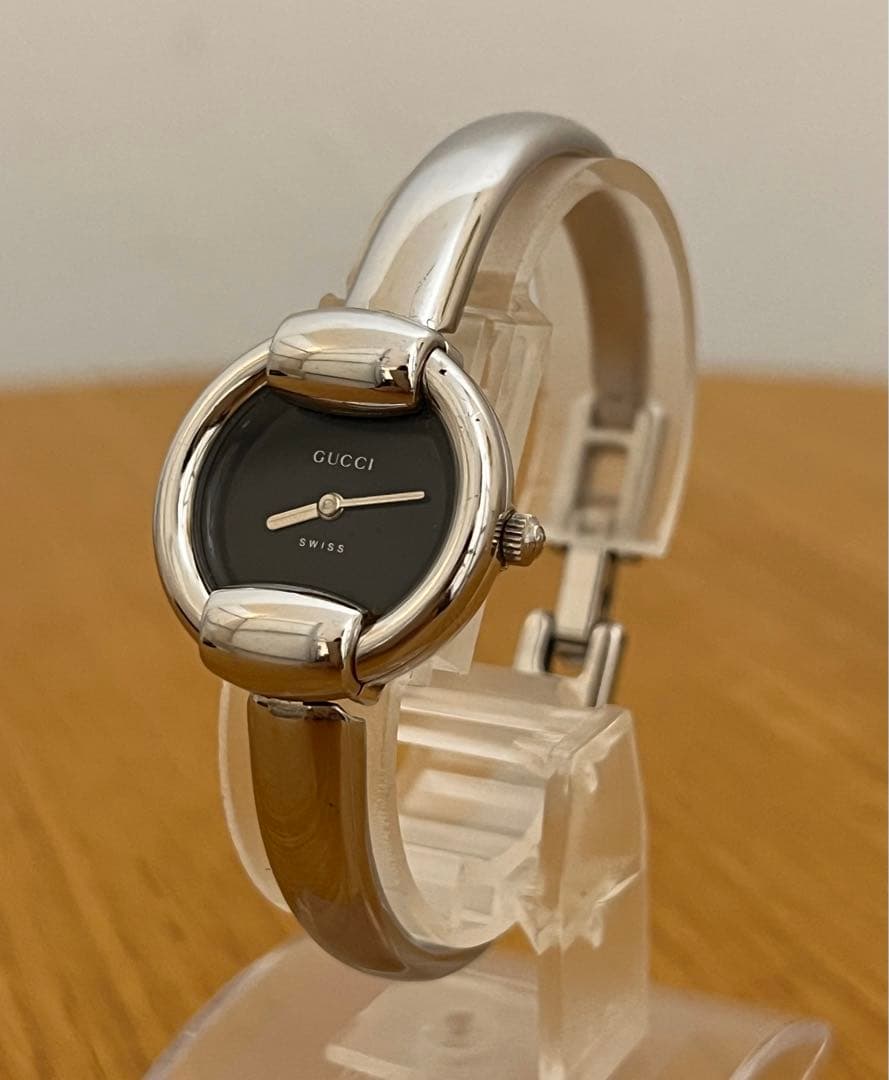◆ お値下げグッチ レディース腕時計 1400L クォーツ バングル 稼働◆