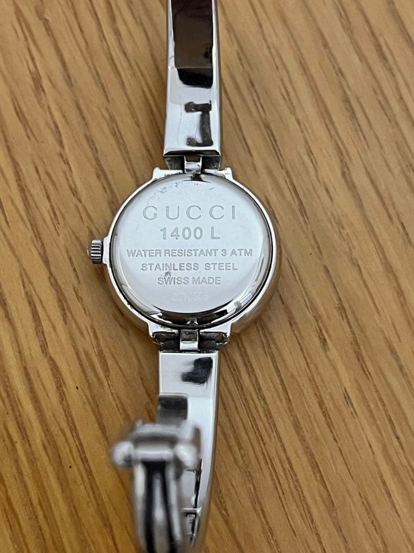 ◆ お値下げグッチ レディース腕時計 1400L クォーツ バングル 稼働◆