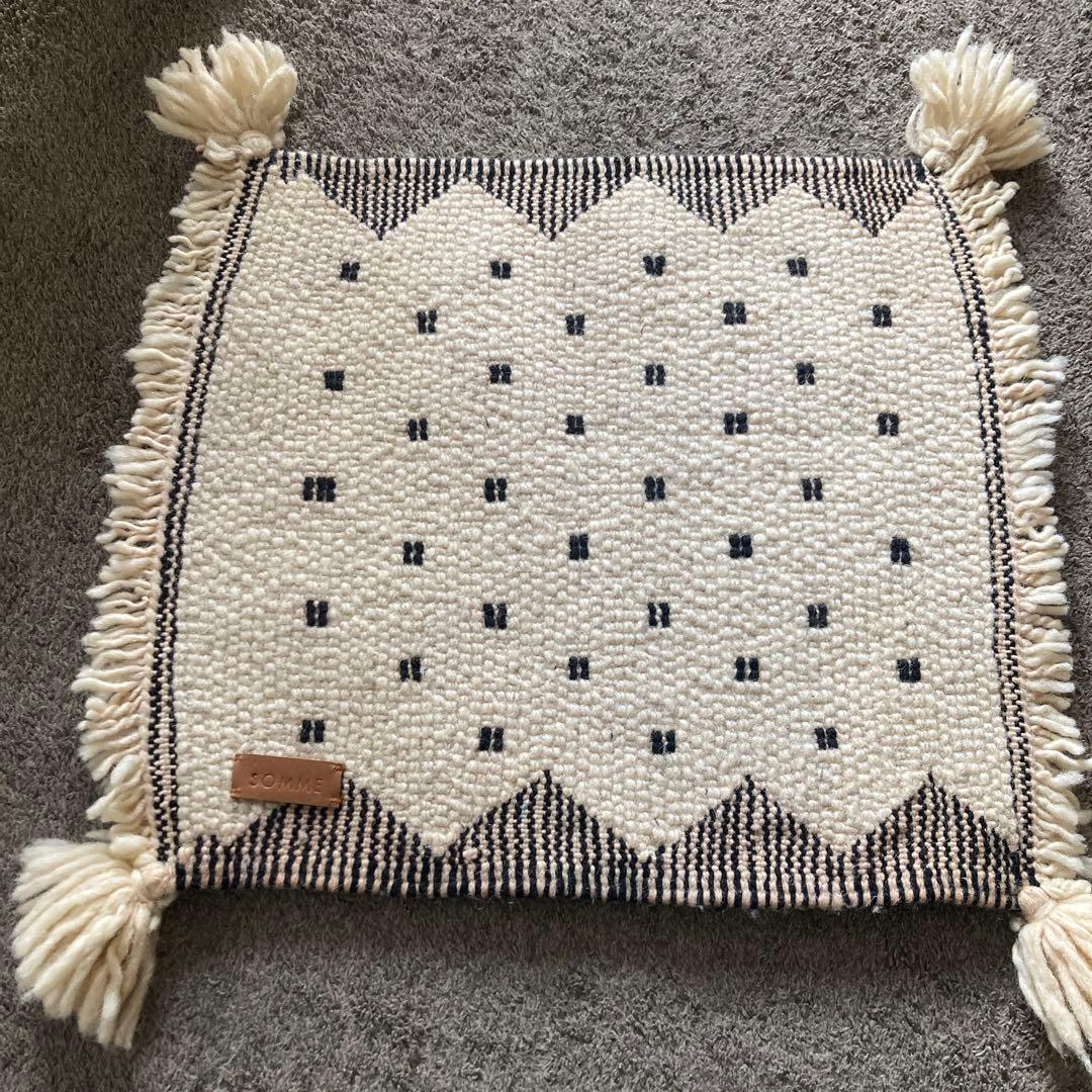 SOMME ベニワレン　ラグ　椅子敷き