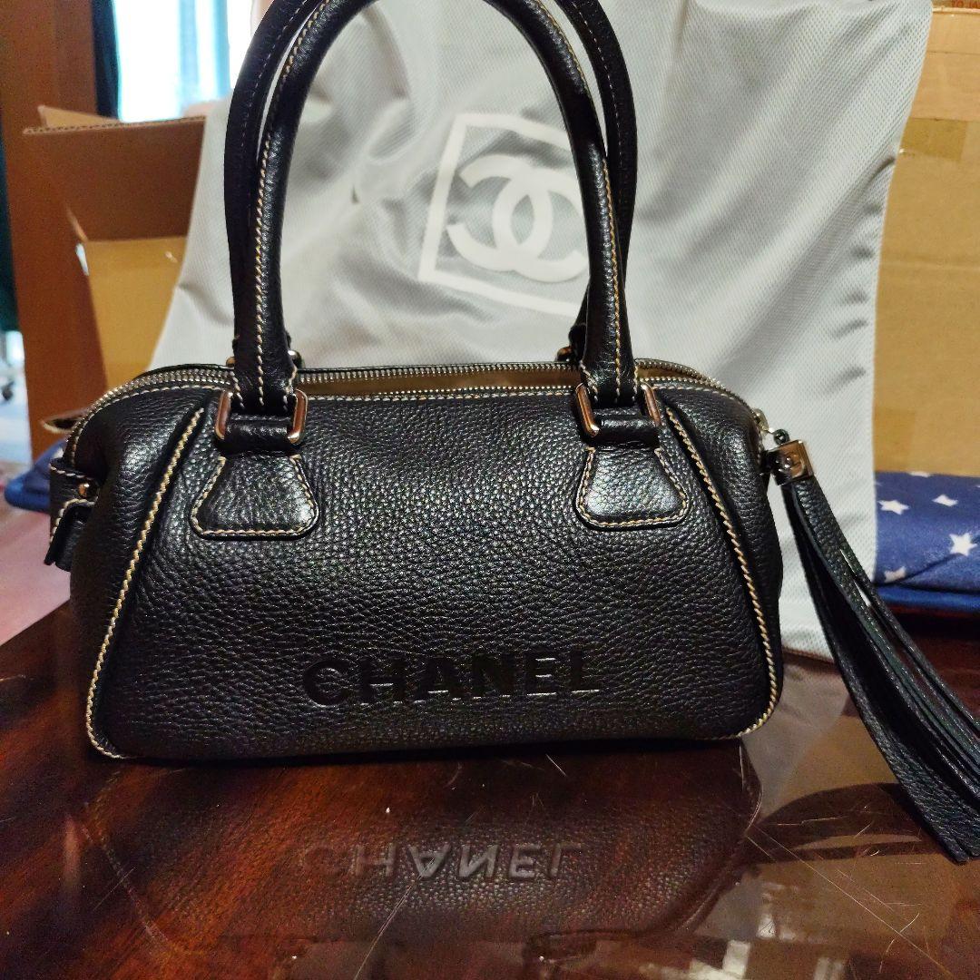 CHANEL ブラックレザー ミニボストン