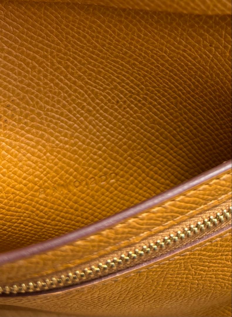 HERMES エルメス　ベアンコンパクトウォレット