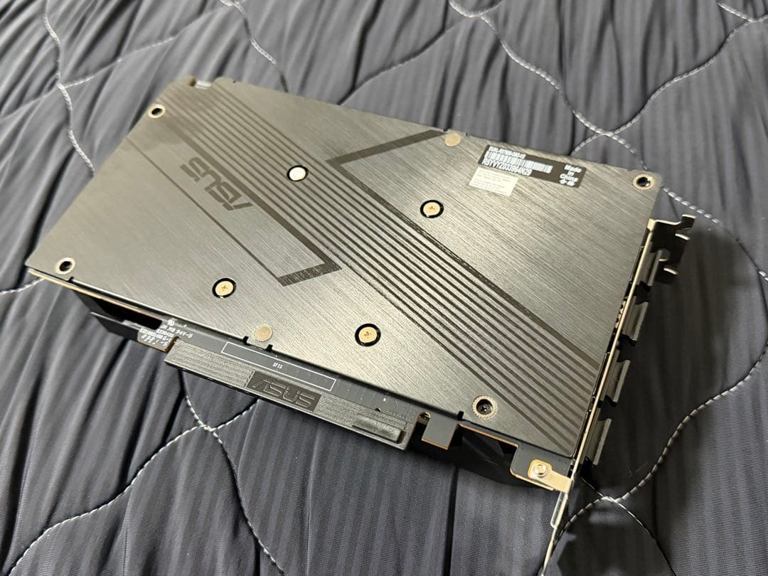 ほぼ新品 ASUS Radeon RX 7600 OC 8GB