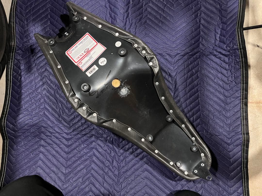 ハーレー シート　RSD