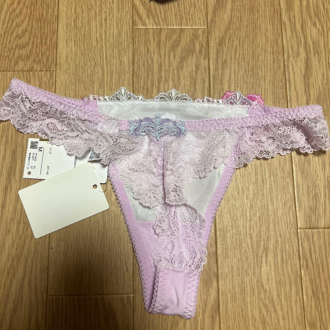 ワコール　サルート93G E65＆Mショーツ(Tバック)新品＊未使用