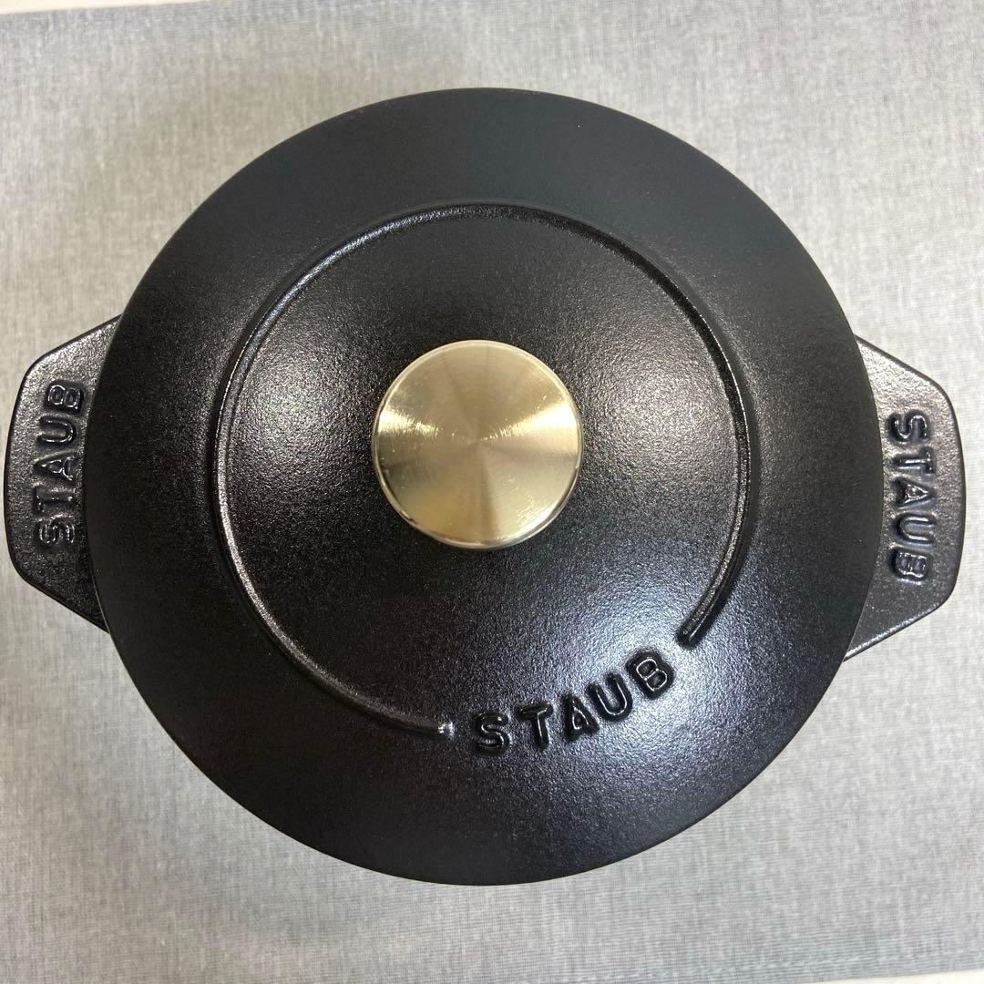 【美品】Staubストウブラ・ココット de GOHAN 16 cm M 鋳鉄