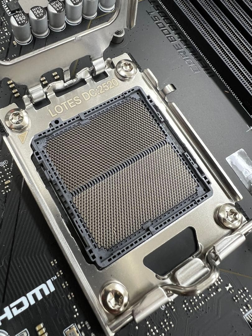 【ジャンク品】Ryzen7 7800X3D マザボセット