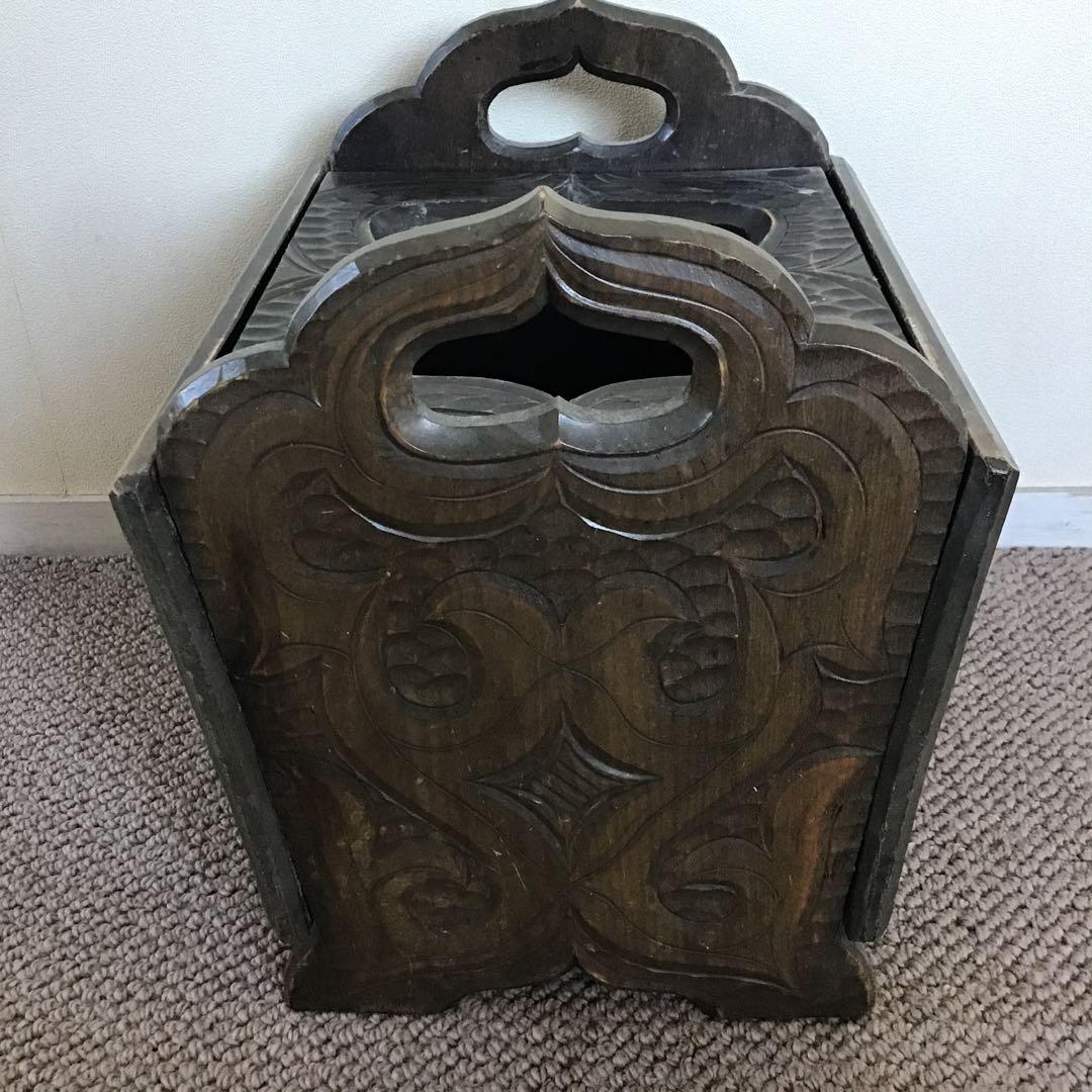 アイヌ工芸　アイヌ紋様　アンティーク　木彫り　収納ボックス￼