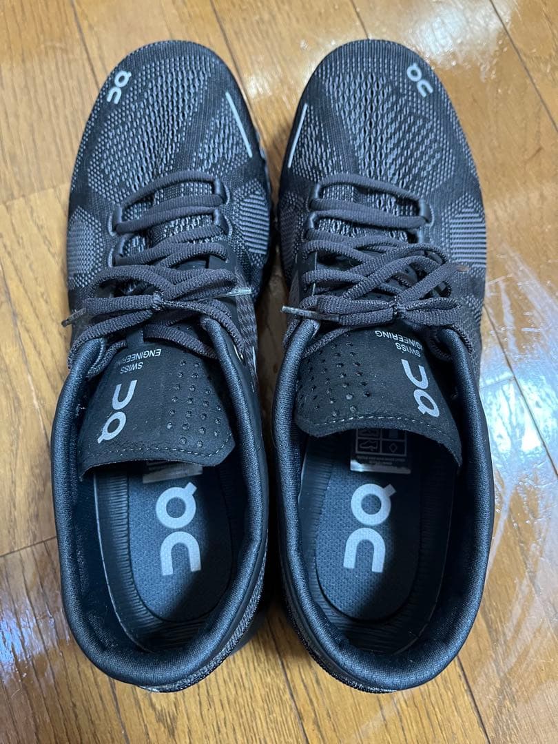 on オン Cloud X クラウド　エックス　ランニングシューズ　26センチ
