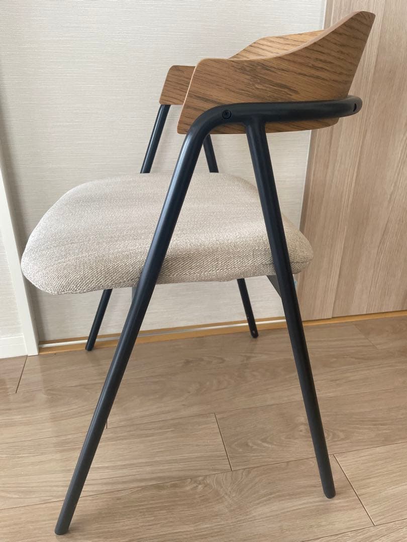 Unico elemt チェア　アイアン　ナチュラル