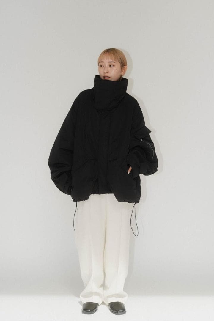 Knuth Marf クヌースマーフ スタンドカラーダウンジャケット　ブラック