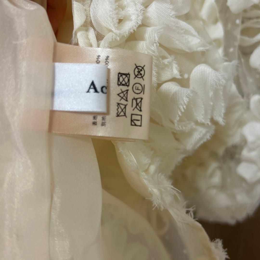 【美品】flower peplum blouse acka ベージュ